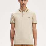 Polo Fred Perry M3600 Avena Caramelo Oscuro - ECRU