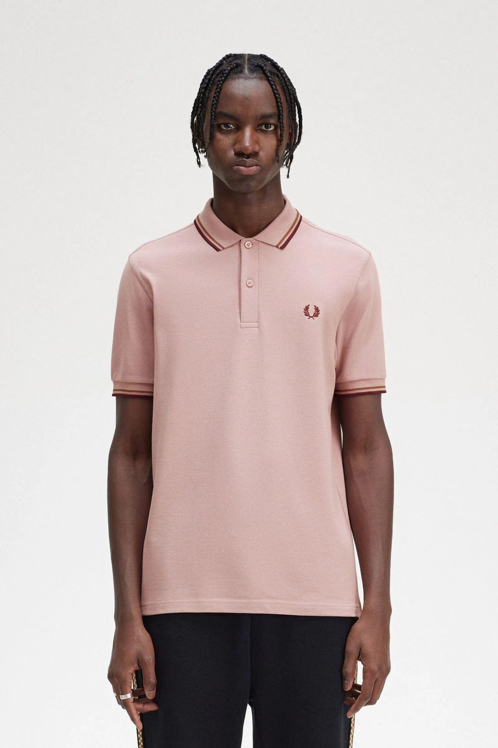 Polo Fred Perry M3600 Rosa empolvado Piedra sombreado Rojo oscuro - ECRU