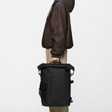 Mochila Rains Deepwater Rolltop Large Black – imagen oficial 3