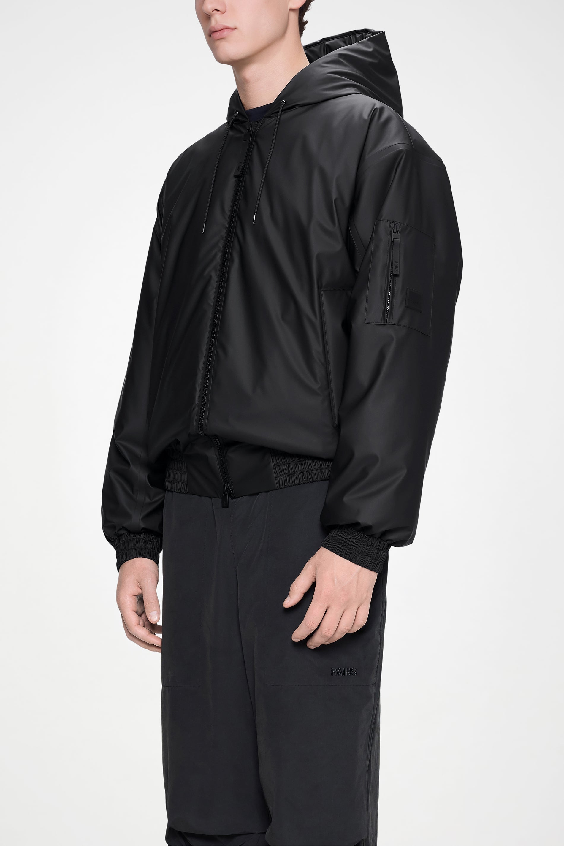 Chaqueta Rains Bomber Black – imagen oficial 4
