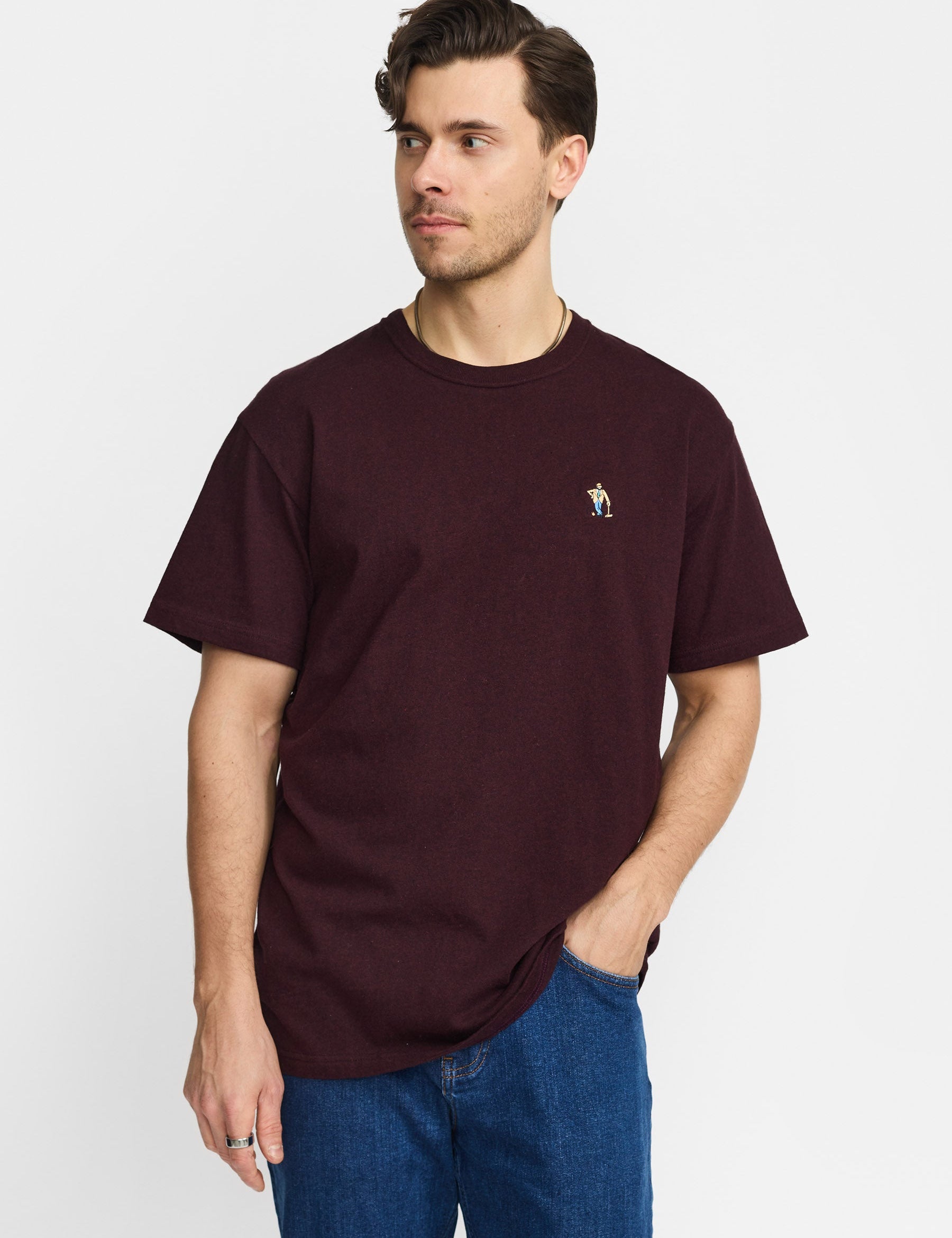 Camiseta REVOLUTION Application CRO Burdeos, modelo frontal