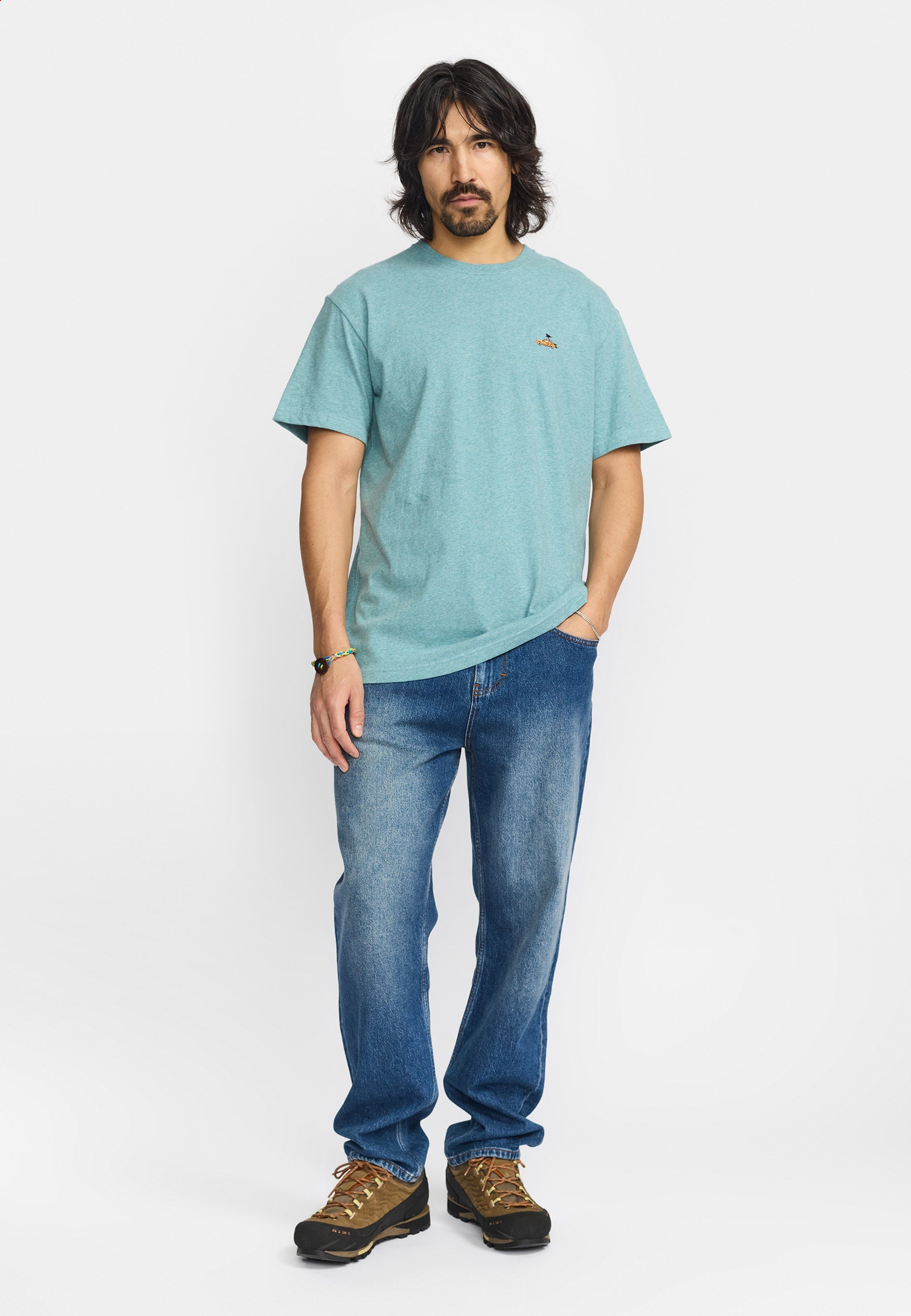 Camiseta REVOLUTION Application SKI Turquesa Jaspeado, modelo completo
