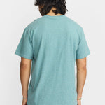 Camiseta REVOLUTION Application SKI Turquesa Jaspeado, modelo espalda