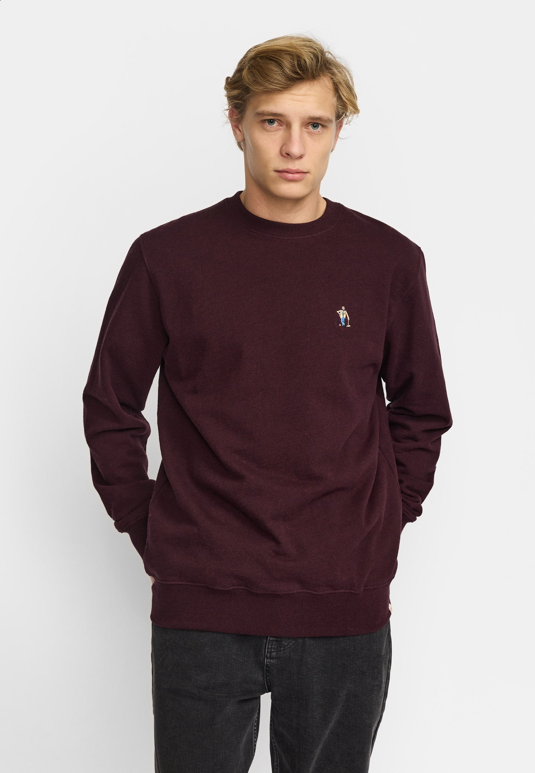 Sudadera REVOLUTION Application CRO Burdeos, modelo frontal