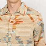 Sobrecamisa REVOLUTION Casual Shirt 3261 Azul Multicolor, detalle pecho