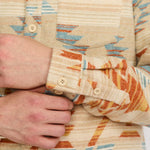 Sobrecamisa REVOLUTION Casual Shirt 3261 Azul Multicolor, detalle punos