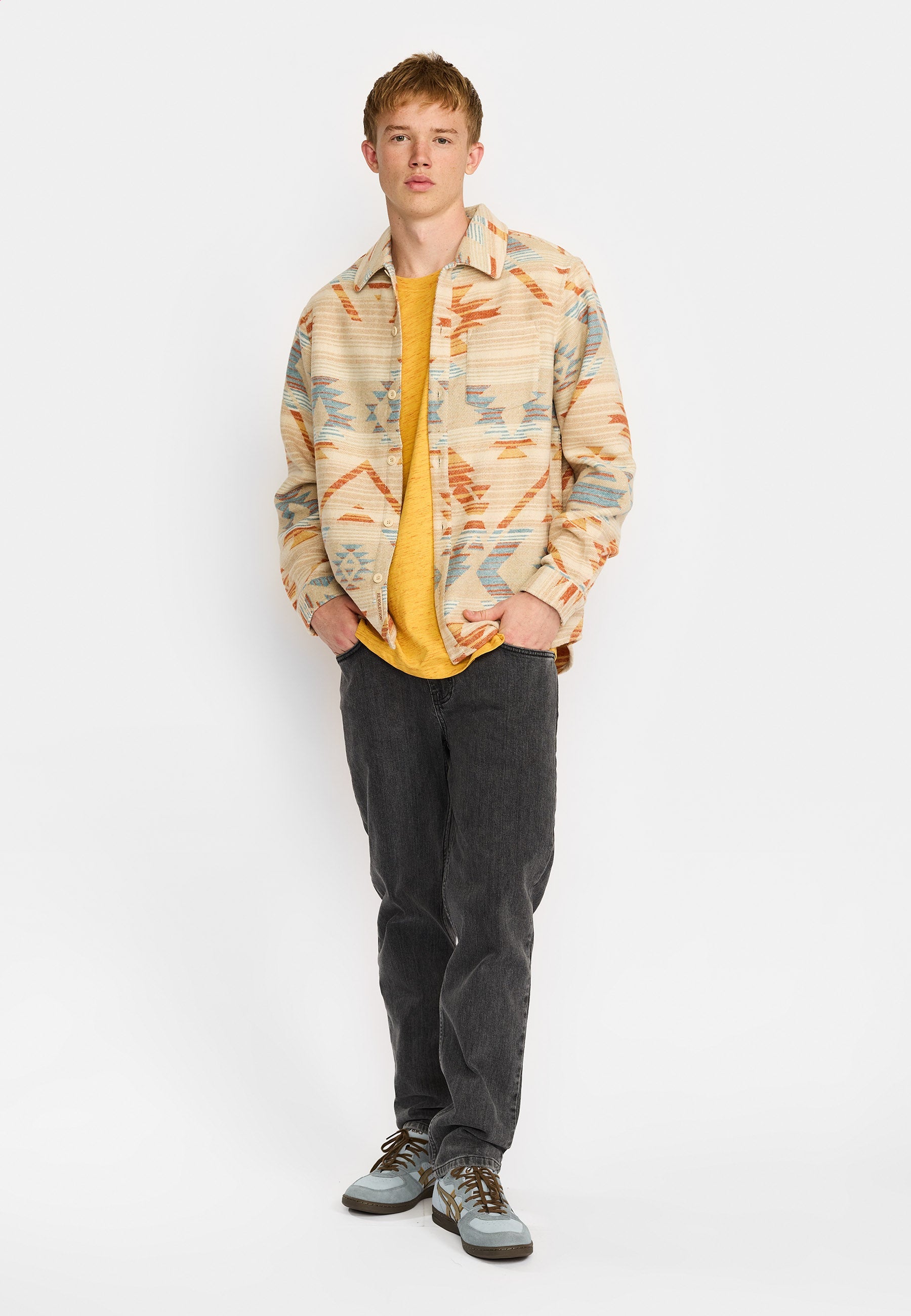Sobrecamisa REVOLUTION Casual Shirt 3261 Azul Multicolor, modelo completo