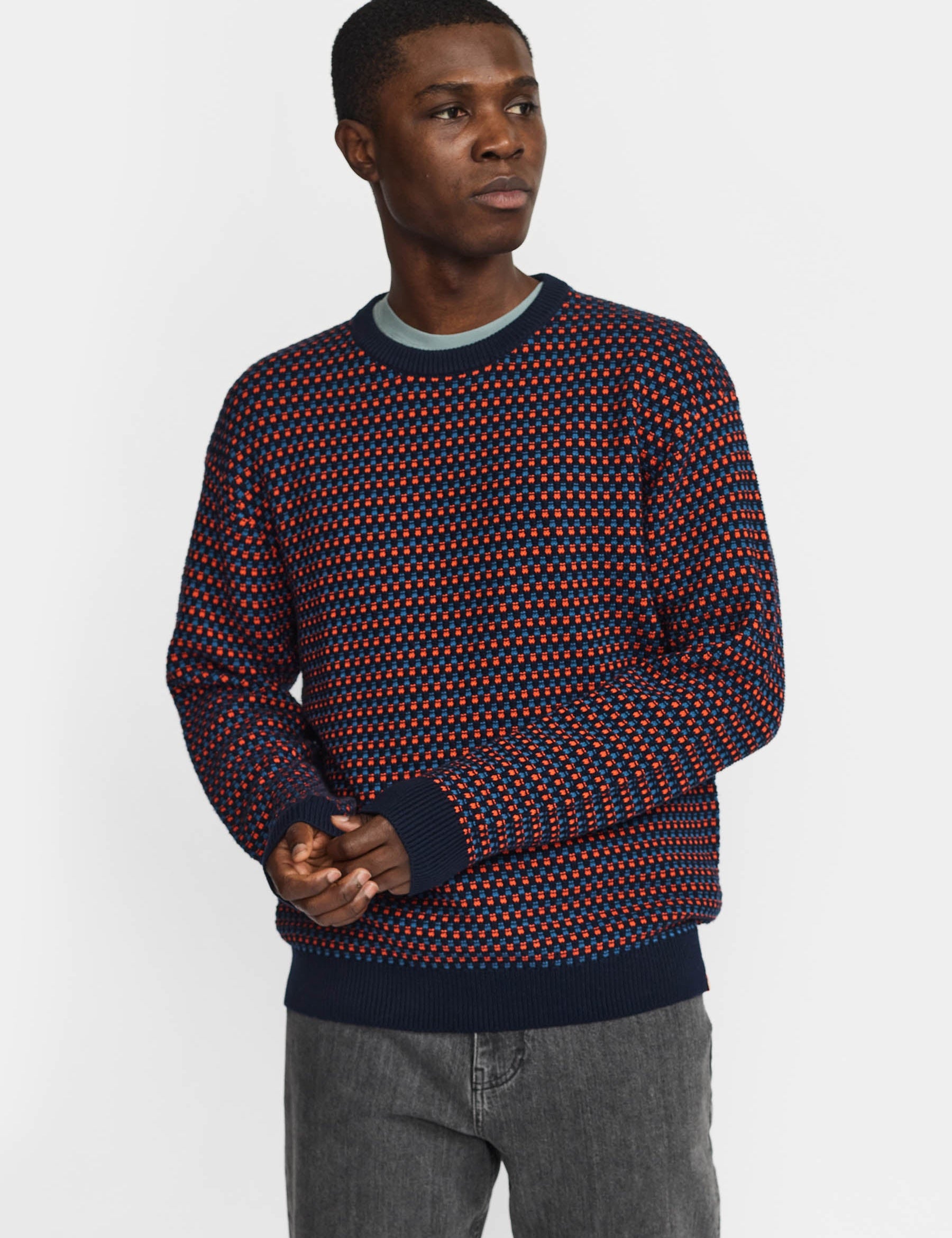 Jersey REVOLUTION Pattern Knit 6613 Dark Orange, modelo frontal