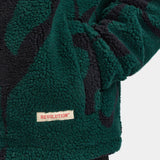 Chaqueta REVOLUTION Graphic Teddy 7025 Verde Oscuro, detalle puno