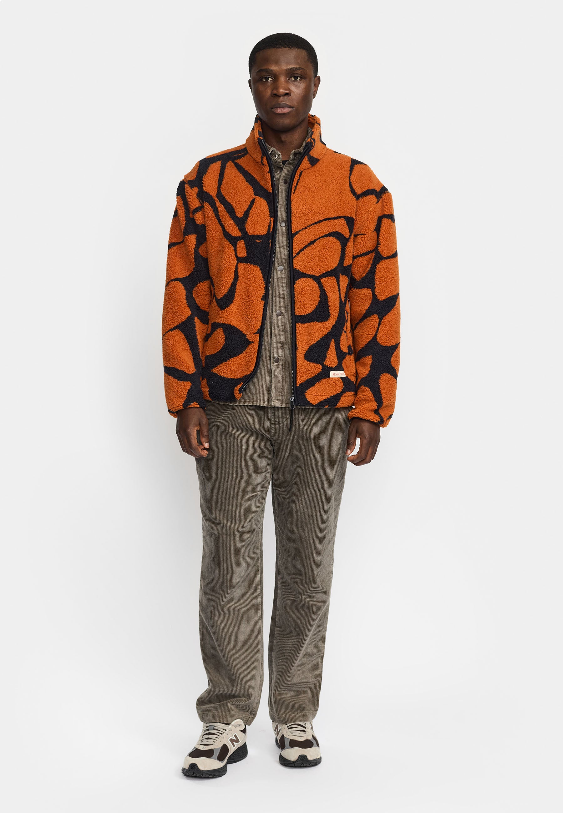Chaqueta REVOLUTION Graphic Teddy 7025 Naranja, modelo completo