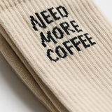 Calcetines REVOLUTION 8927 NEE Need More Coffee Blanco Roto, detalle grafico