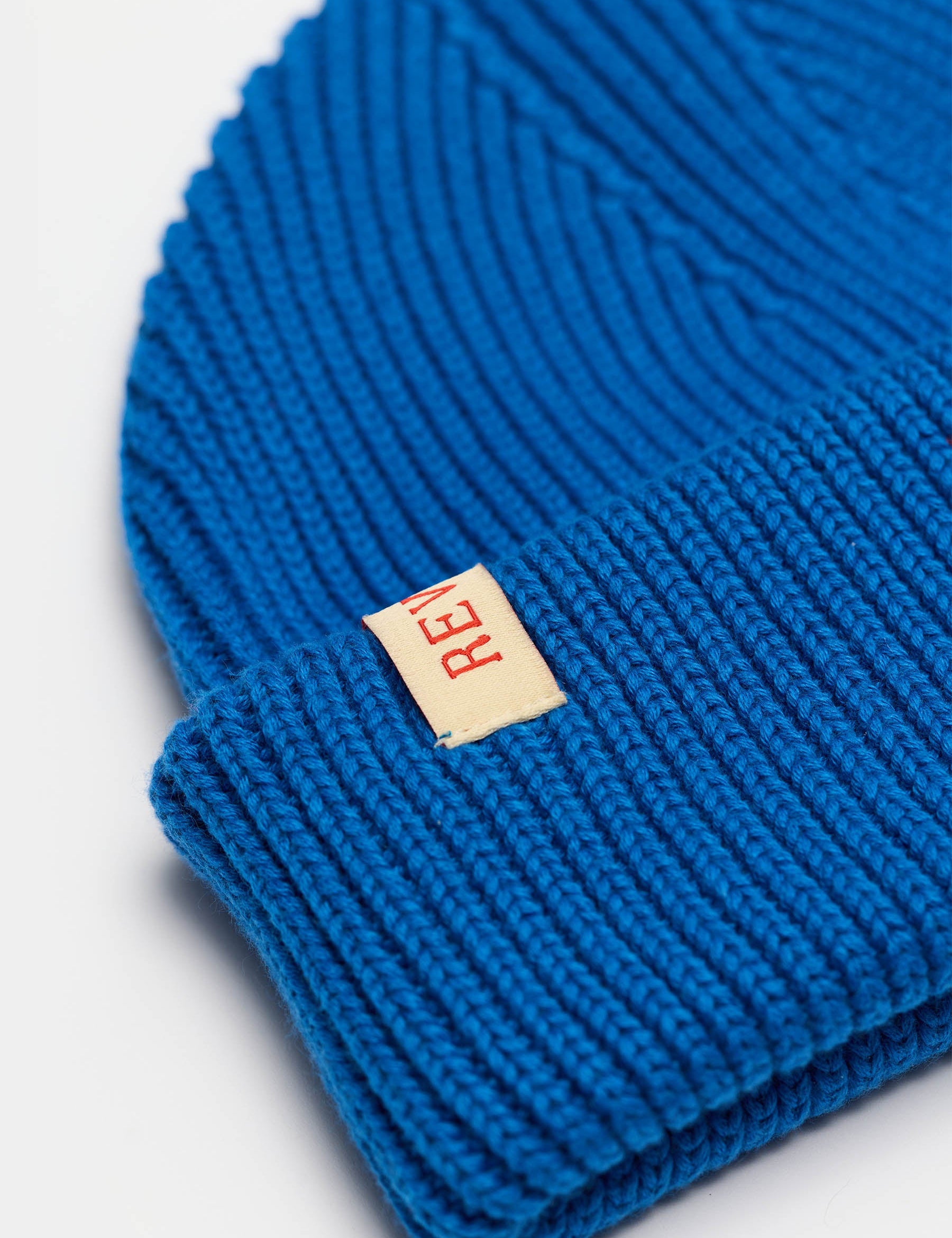 Gorro REVOLUTION Fisherman Beanie Azul, detalle