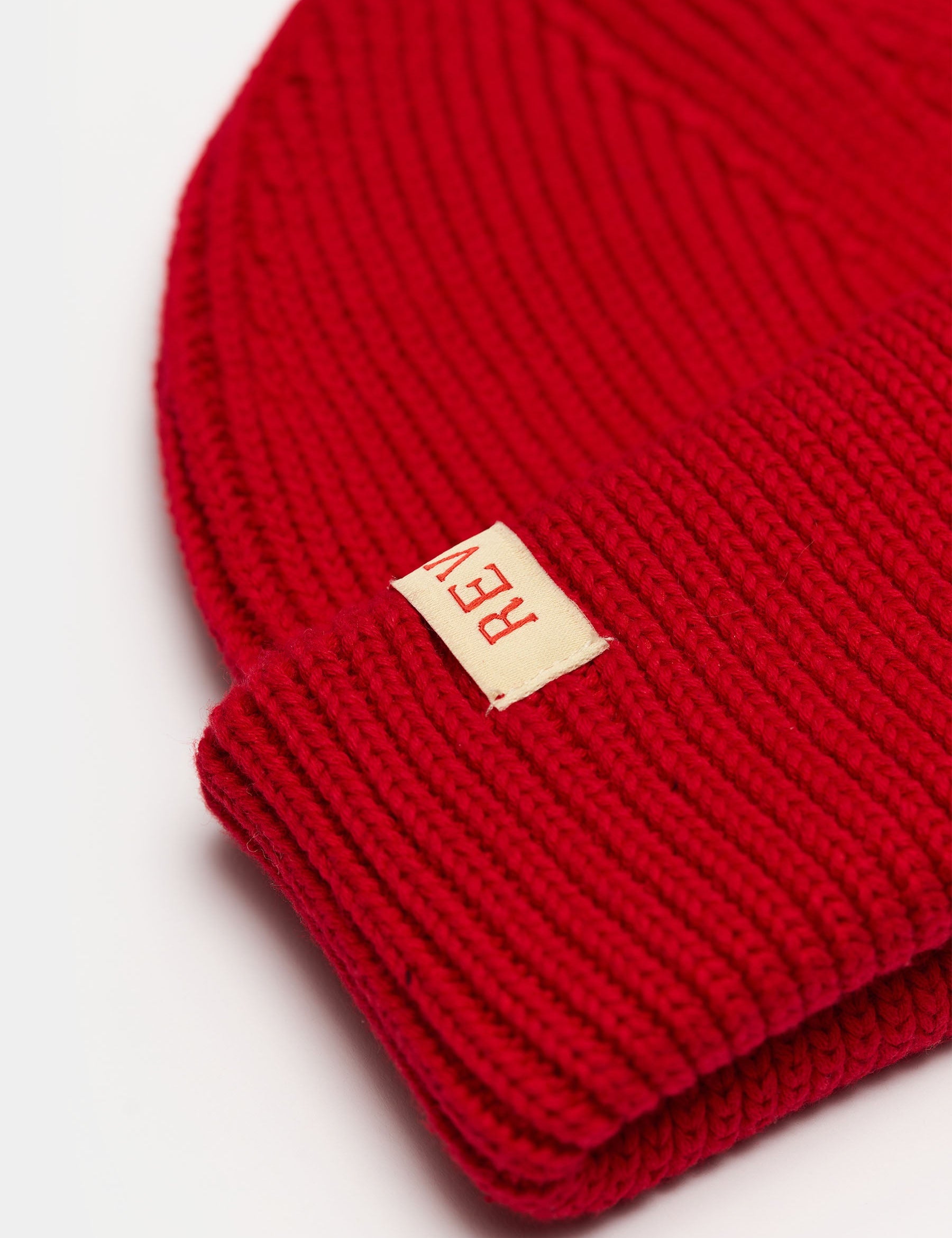 Gorro REVOLUTION Fisherman Beanie Rojo, detalle
