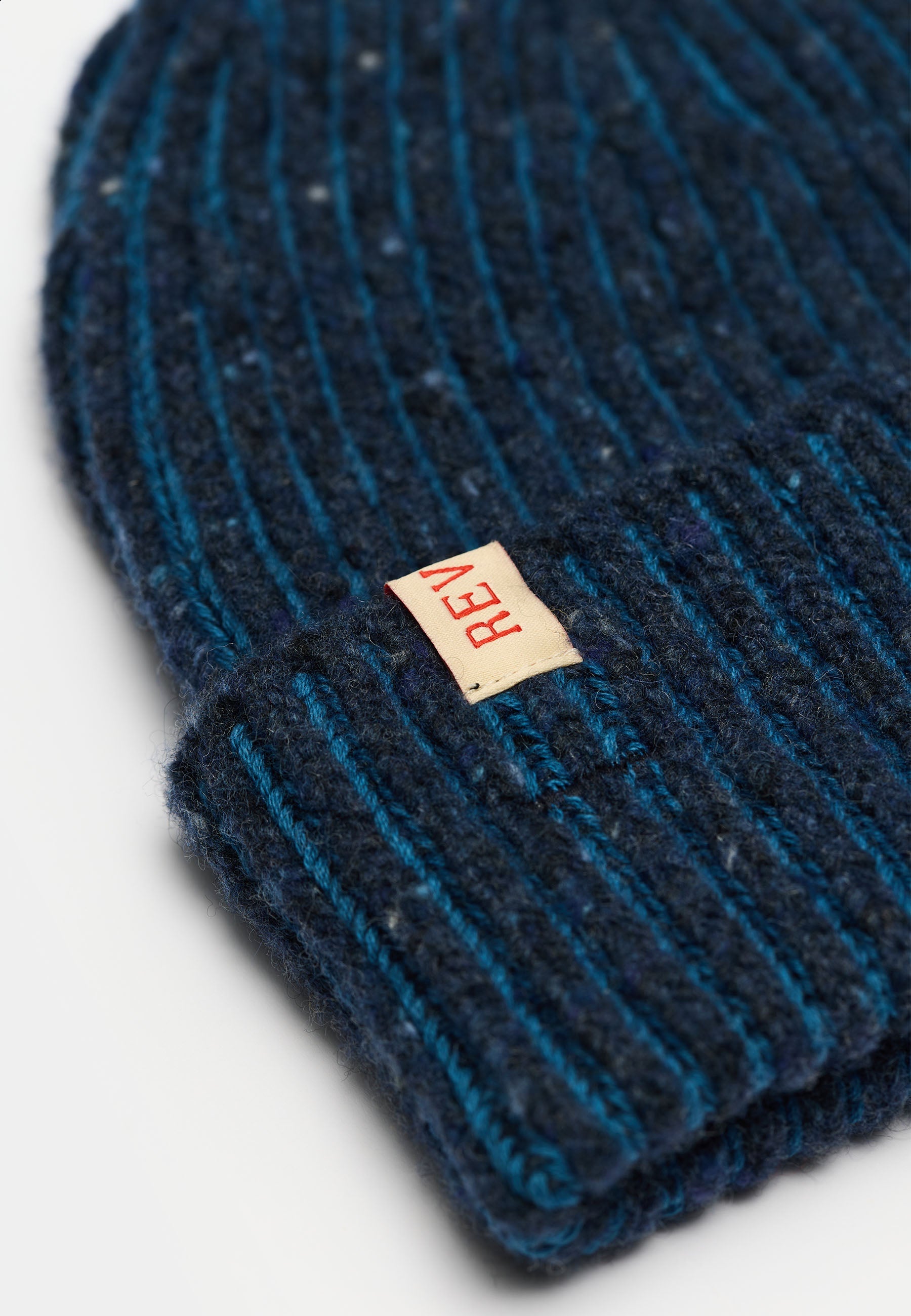 Gorro REVOLUTION Melange Beanie Azul Marino, detalle