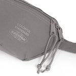 Riñonera Colorful Standard x Eastpak Springer Storm Grey - ECRU