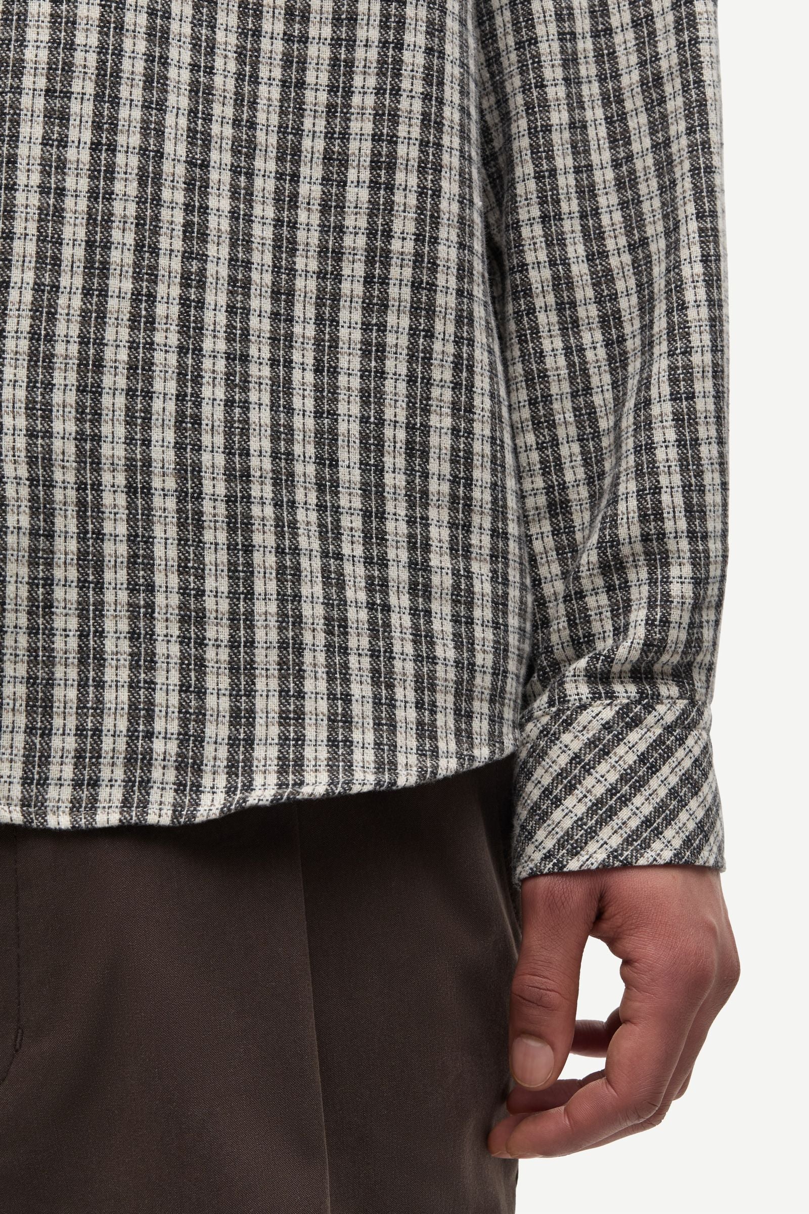 Camisa Saryan X 16194 SAMSØE SAMSØE en Brown Ch. · vista 2