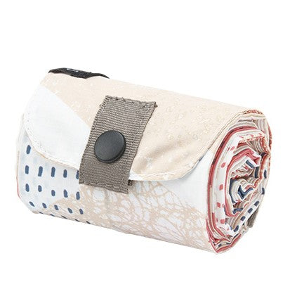 Bolsa SHUPATTO Compact M 15 L Fabric Scraps, plegada