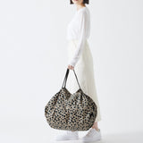 Bolsa SHUPATTO Compact L 40 L Paw Marks, en modelo
