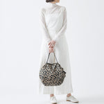 Bolsa SHUPATTO Compact M 15 L Paw Marks, en modelo