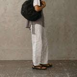 Bolsa SHUPATTO Packable Bag 27 L Black, en modelo