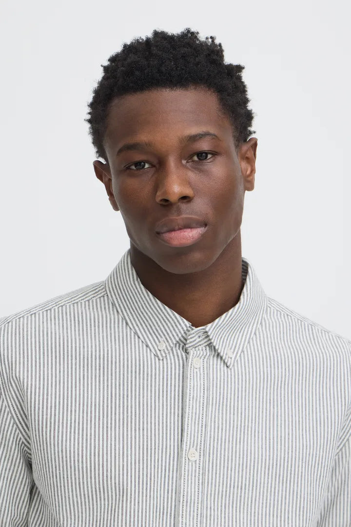 Camisa SOLID Val True Black - detalle