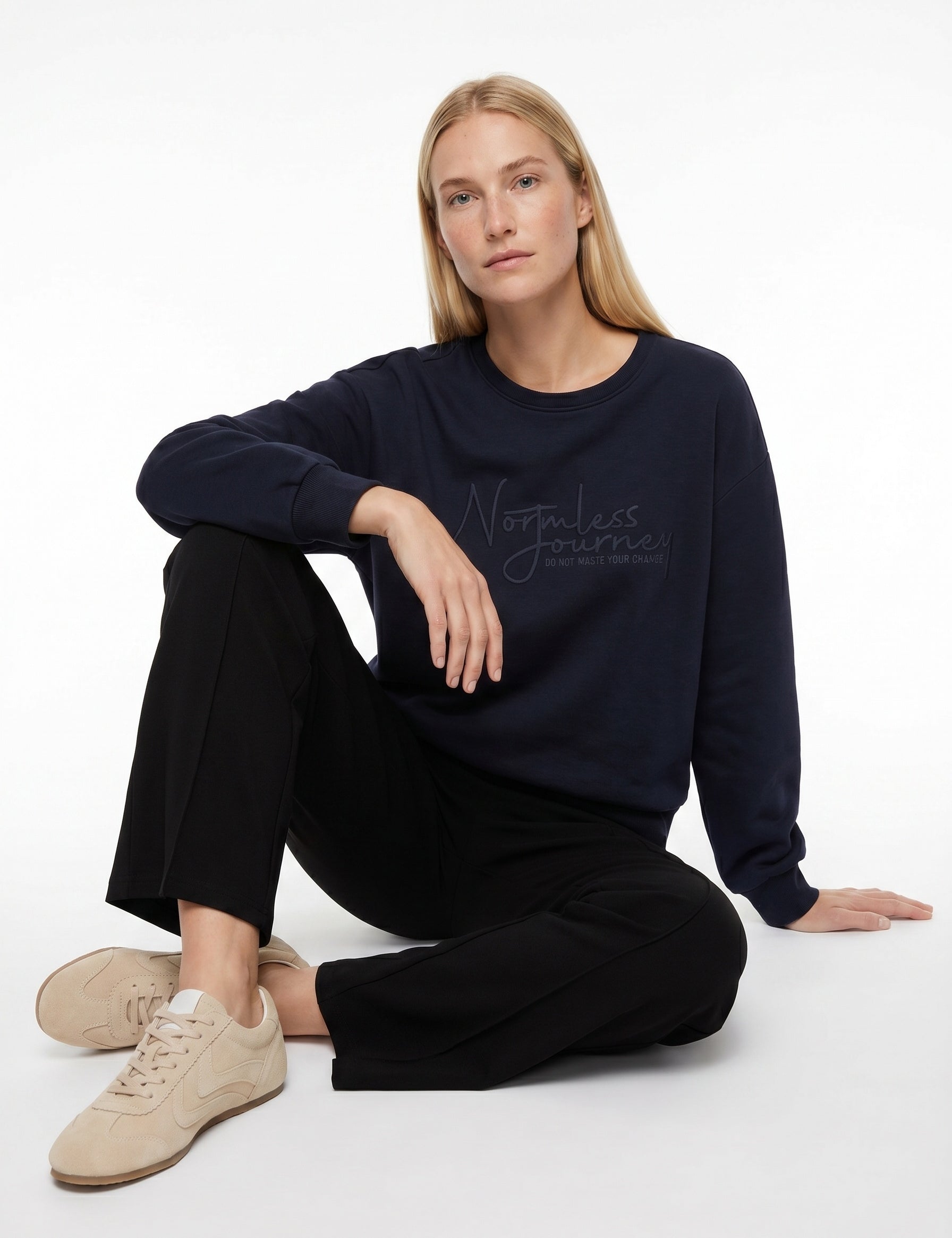 Sudadera TIFFOSI Surtur azul marino, modelo vista alternativa