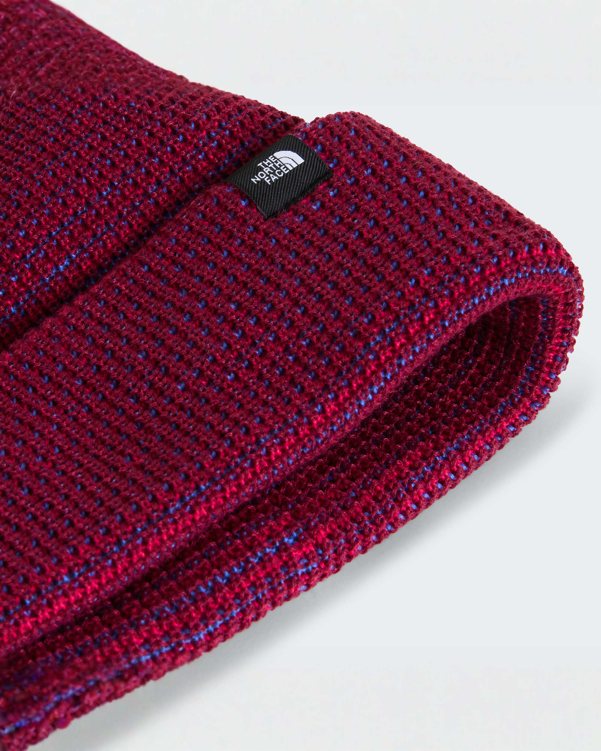 THE NORTH FACE Fisherman Beanie Burgundy Crush Multi vista 3