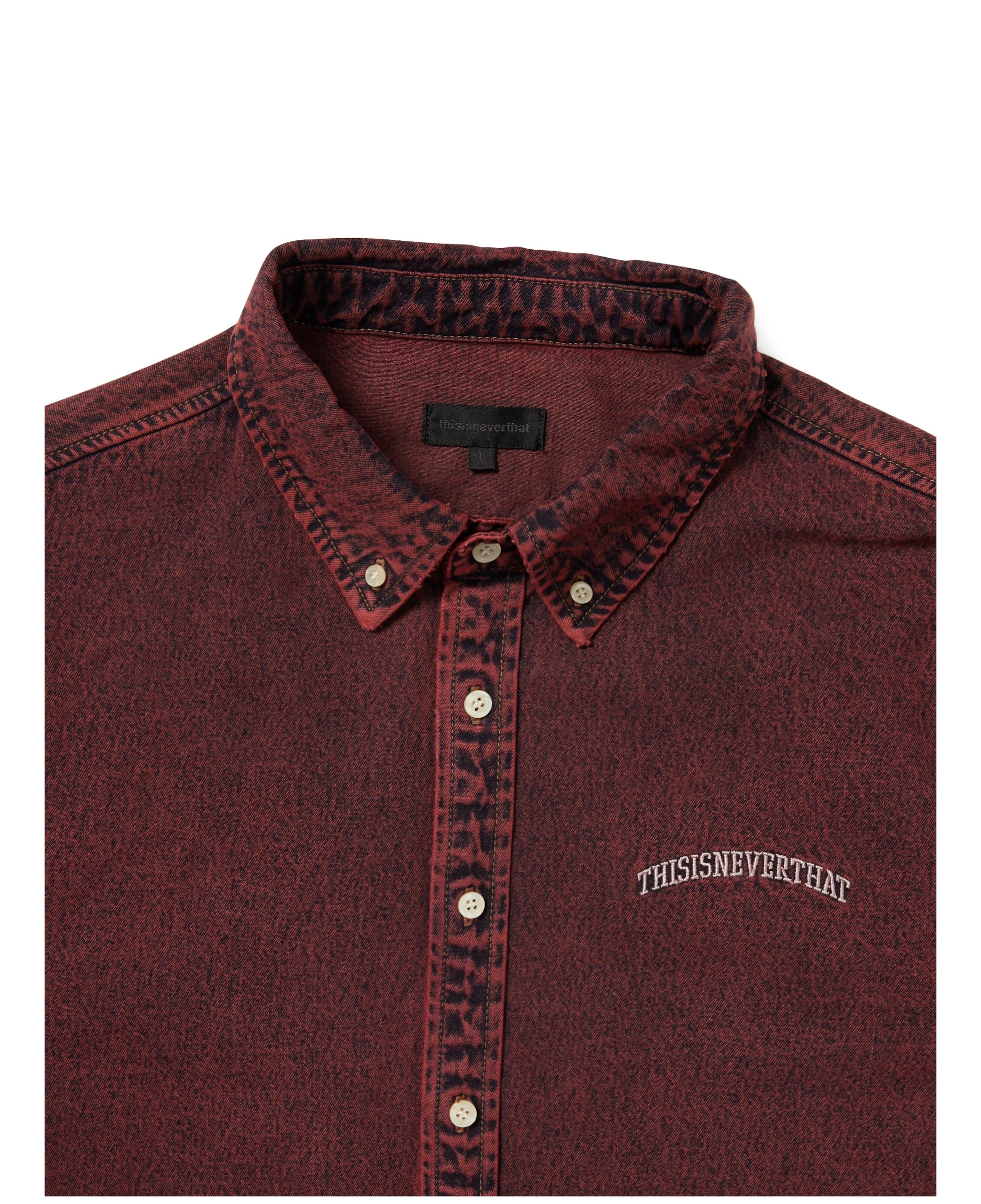 Camisa THISISNEVERTHAT Washed Denim Shirt Red — detalle