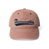 Gorra THISISNEVERTHAT Washed Script Logo Cap Dusty Pink — detalle
