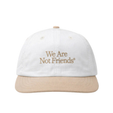 Gorra WE ARE NOT FRIENDS Typo