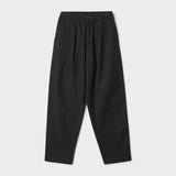 UNIVERSAL WORKS Pleated Track Brushed Moleskin Black - vista frontal