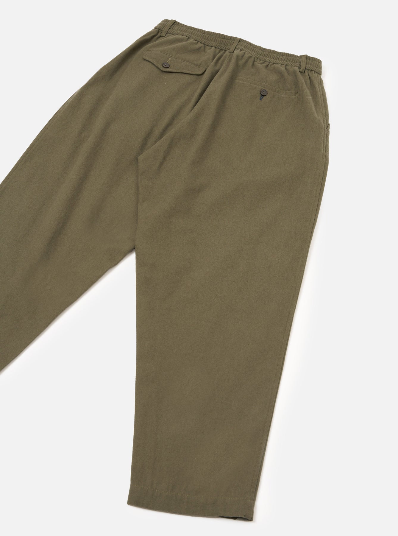 UNIVERSAL WORKS Pleated Track Brushed Moleskin Olive - espalda