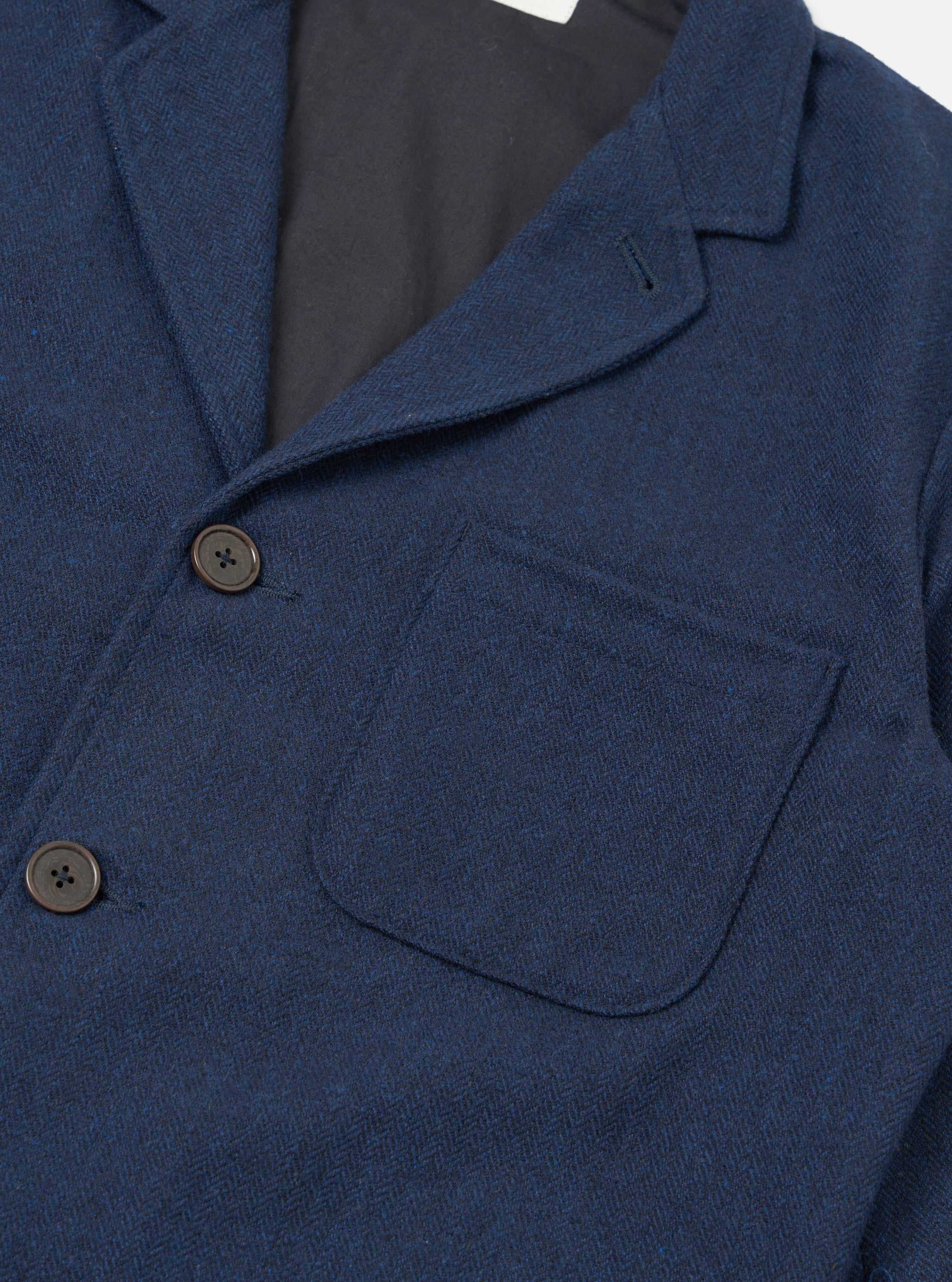 UNIVERSAL WORKS Ives Wool Herringbone Navy - detalle