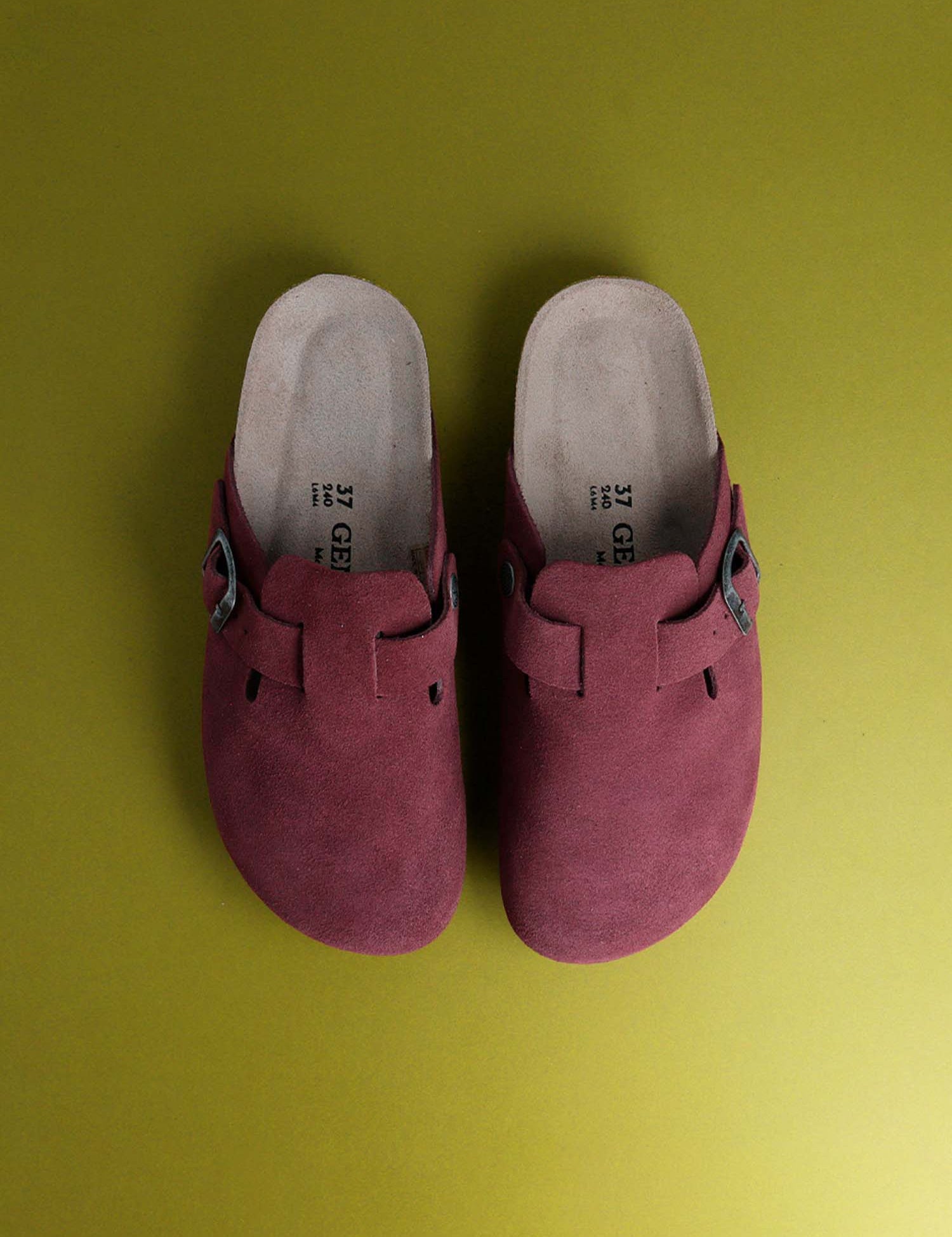 GENUINS Riva Velour Burgundy foto oficial