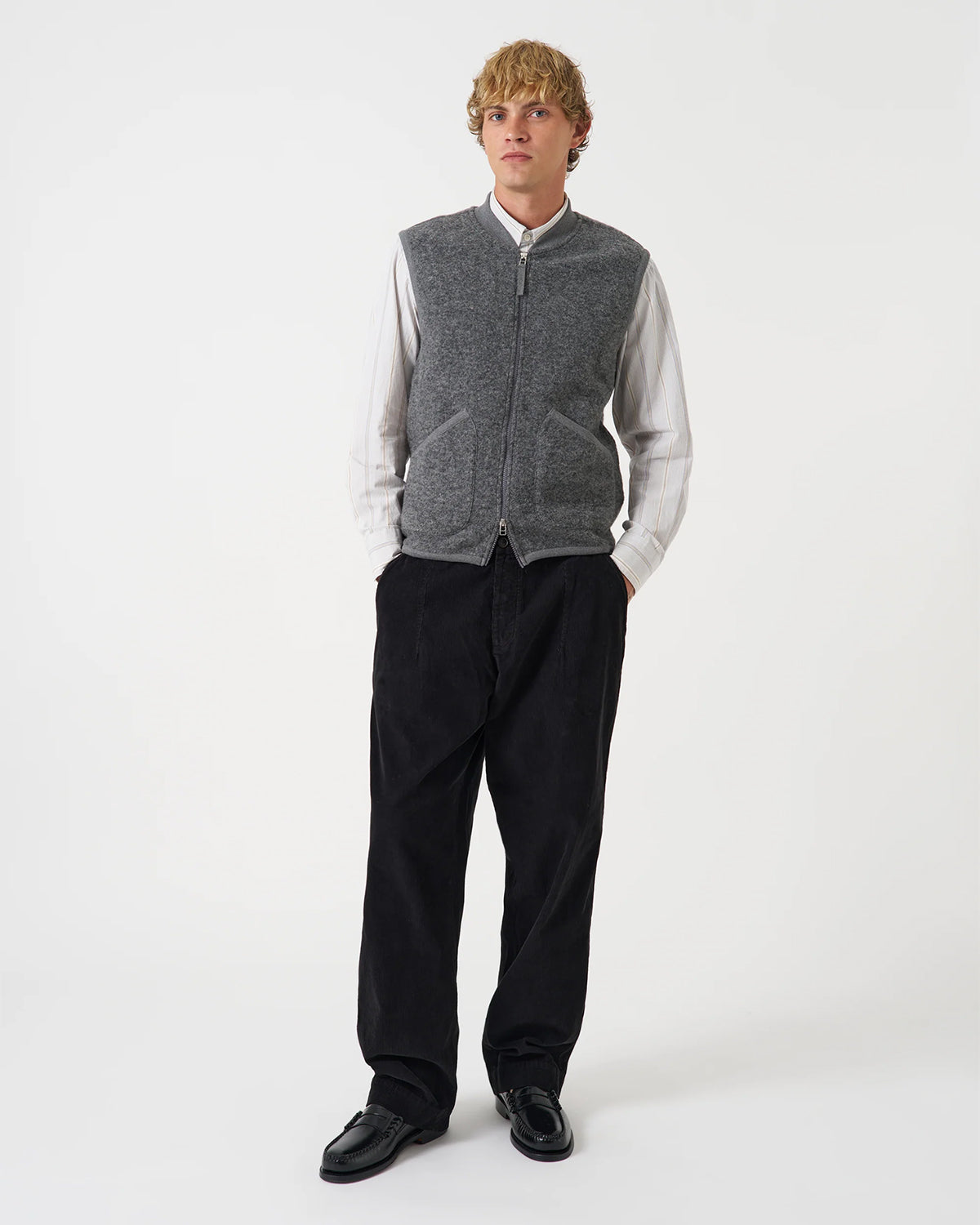 UNIVERSAL WORKS Zip Waistcoat Wool Fleece Grey Marl - imagen 2