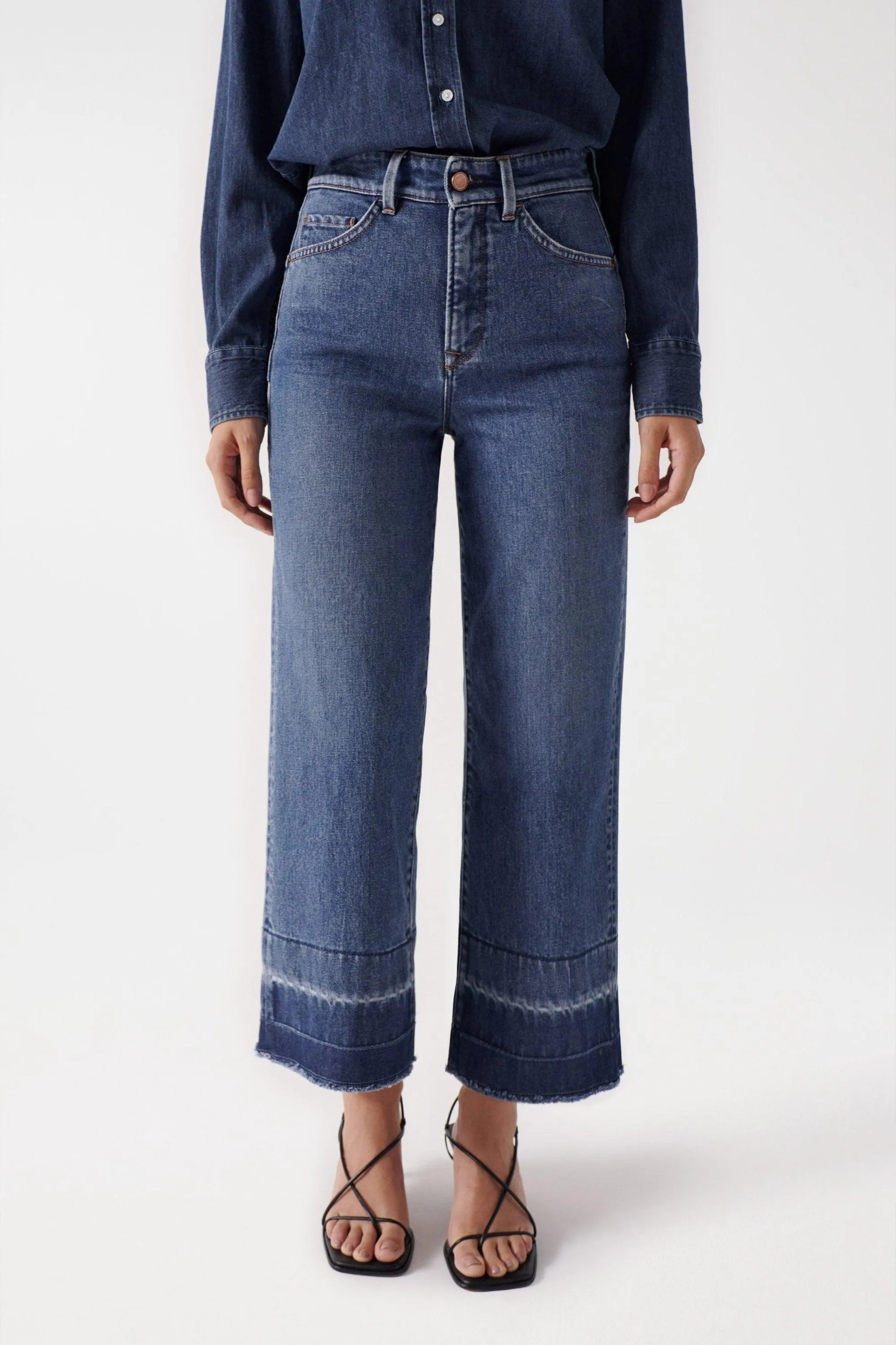 Vaqueros Salsa Faith Push In Con Dobladillo Descosido - ECRU