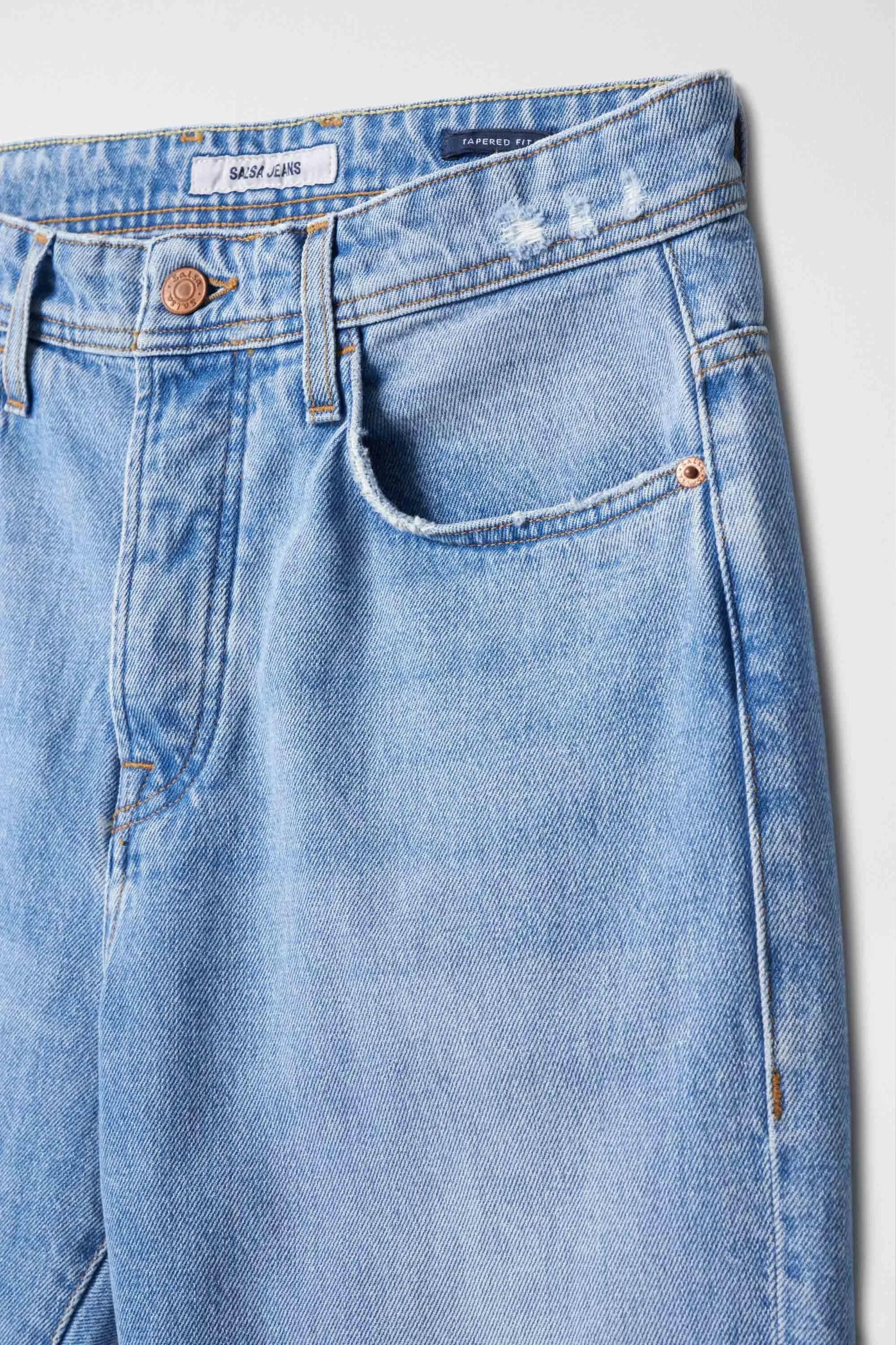 Vaqueros Salsa Tapered Vintage Light Wash - ECRU