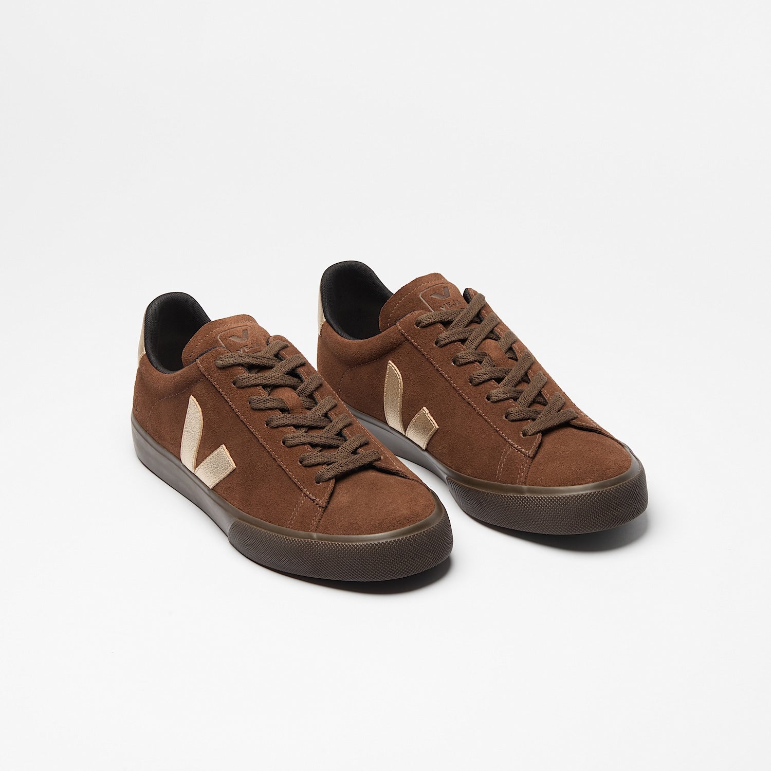 VEJA Campo Suede Walnut Platine Eagle vista superior