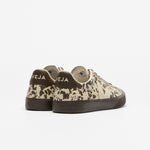 VEJA Campo Leather Pierre Wild Country vista trasera