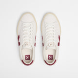 VEJA Campo Leather White Grenat detalle