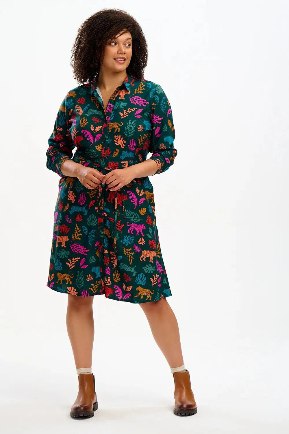 Vestido Sugarhill Camisero Zadie Dark Green Tiger Cutouts - ECRU