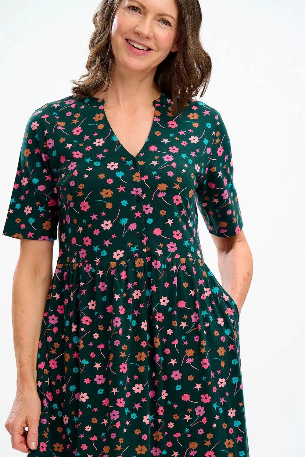 Vestido Sugarhill de Algodón Orgánico Heather Midi Smock Dark Green Forest Floral - ECRU