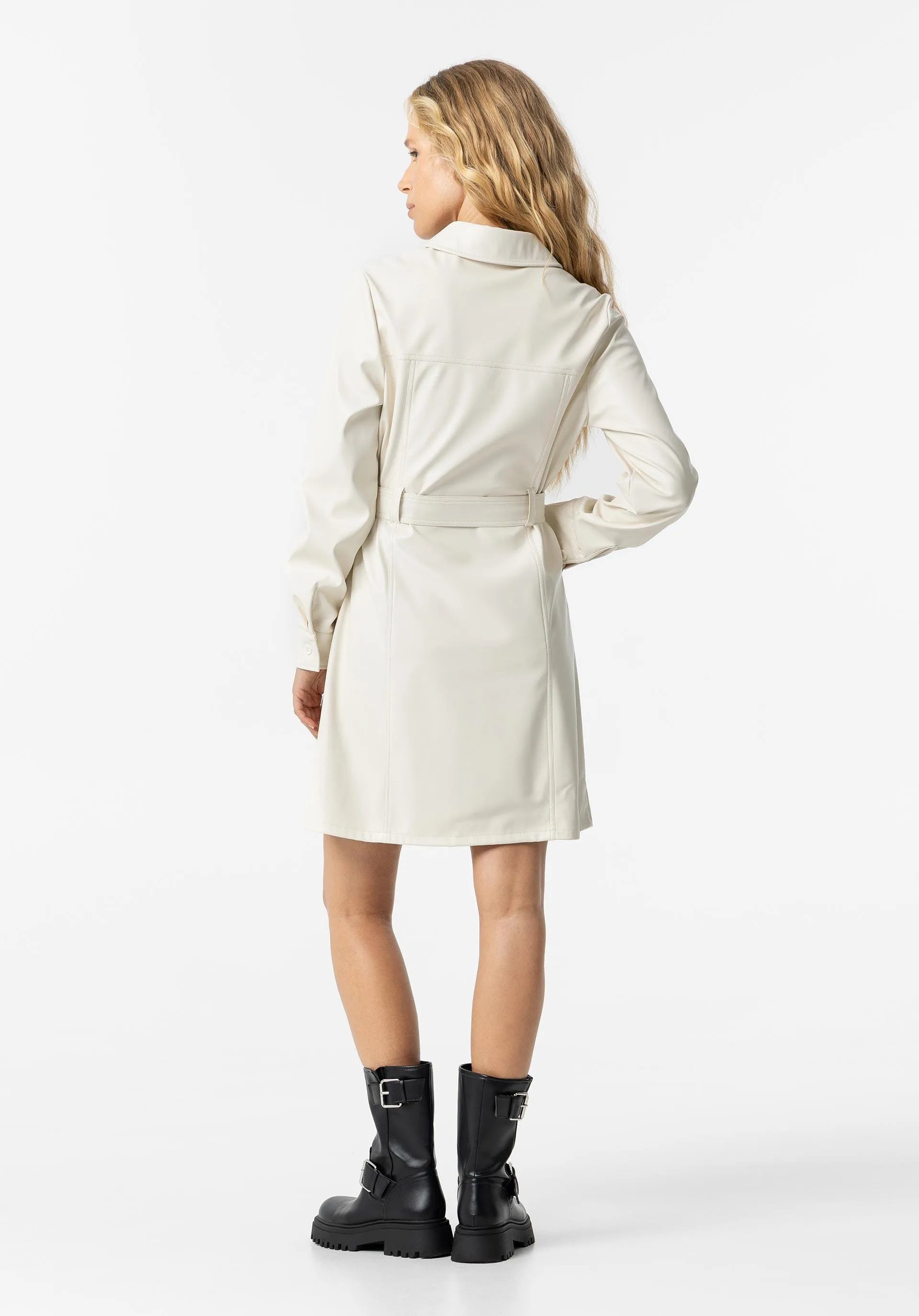 Vestido Tiffosi Mia Efecto Piel con Cinturón - ECRU