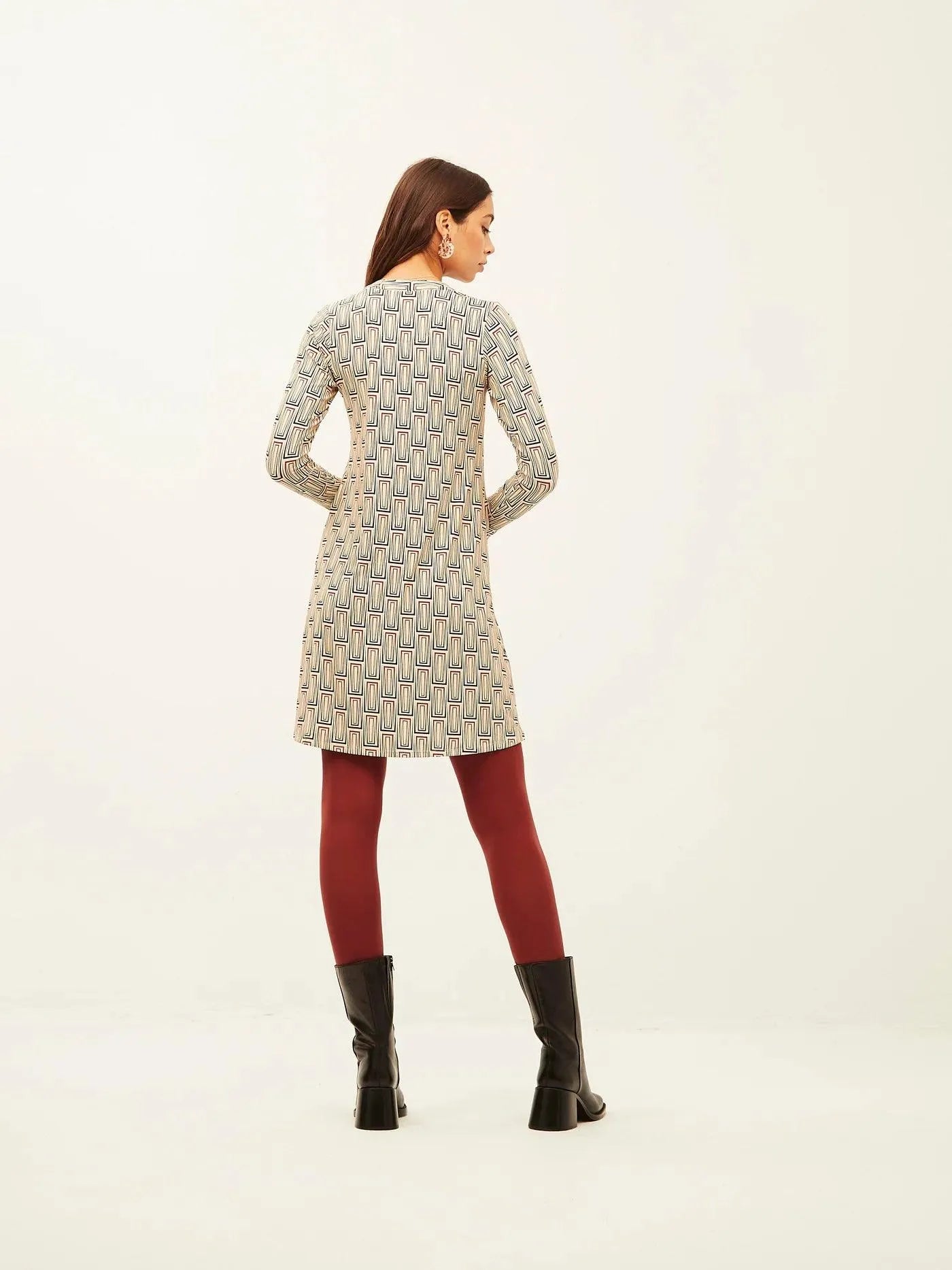 Vestido Xantik Cuello Camisero Off White Geometric Lines - ECRU