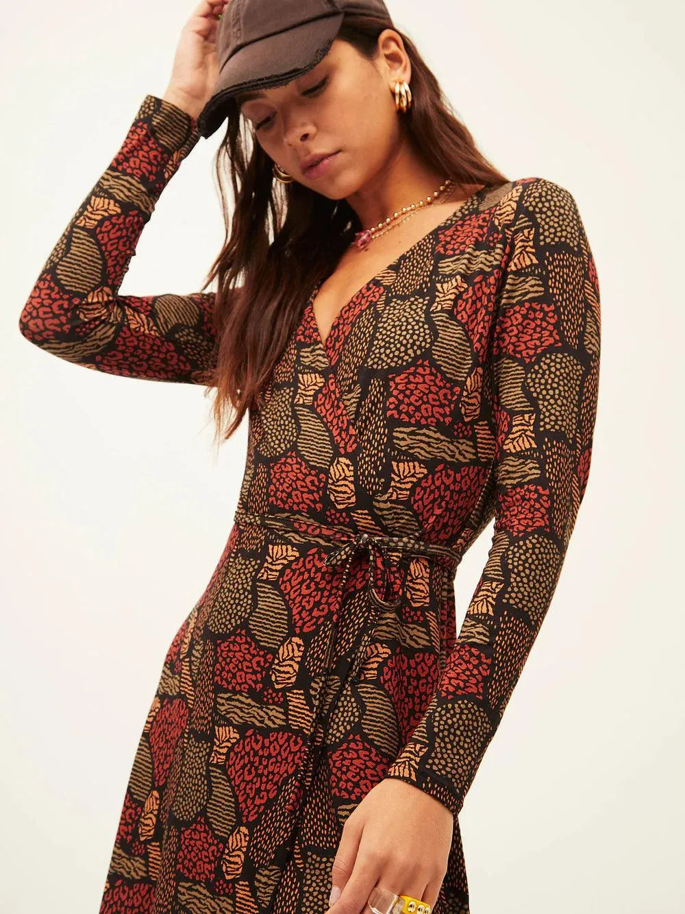 Vestido Xantik Cuello Pico Corte Falda Brown Texture - ECRU