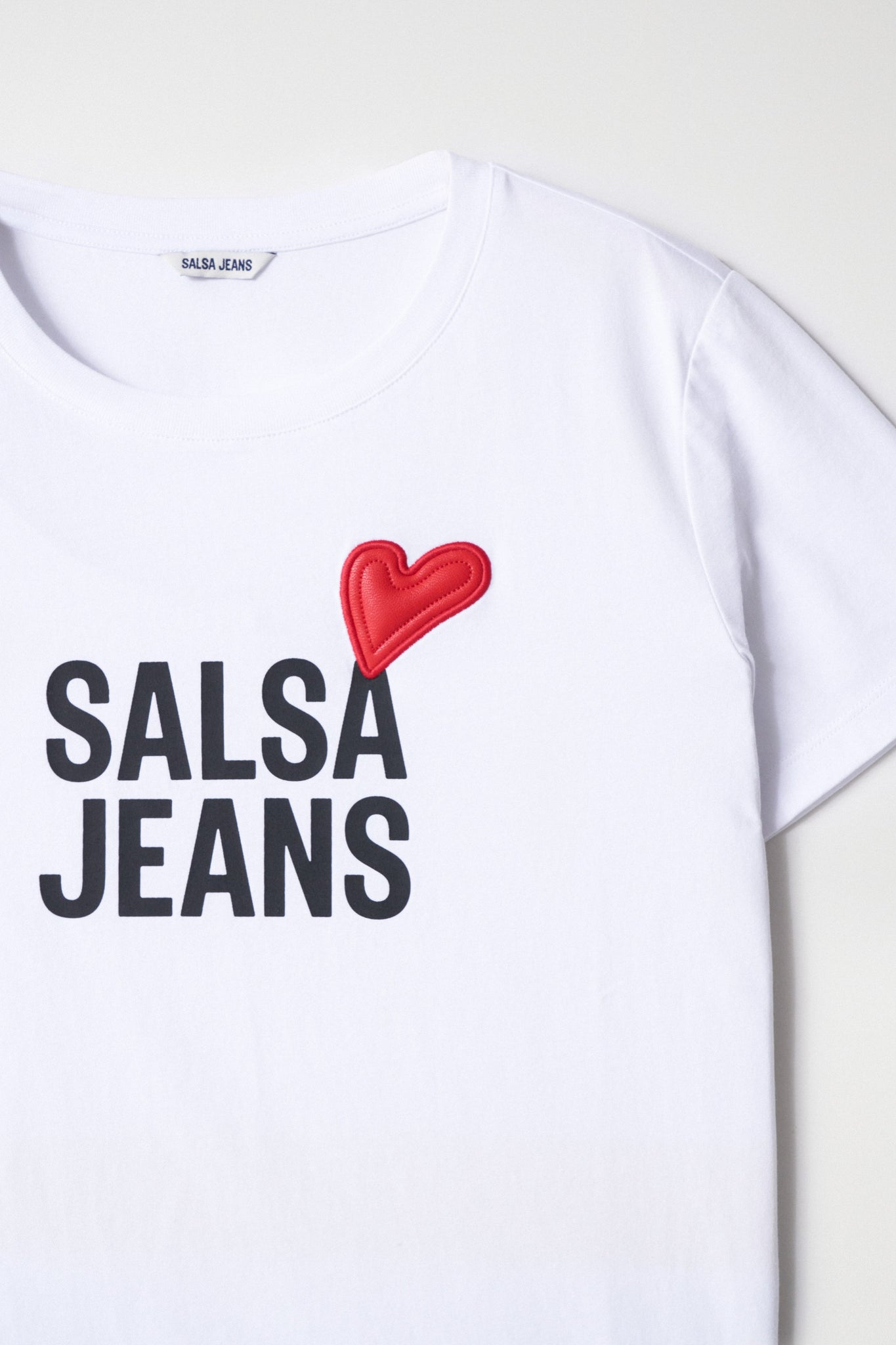 Camiseta Salsa Jeans con Branding y Detalle de Corazón