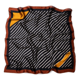 Zuri Black — vista frontal