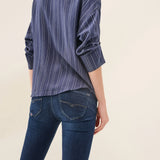 BLUSA CON DETALLE DE BOTONES - ECRU