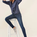 BLUSA CON DETALLE DE BOTONES - ECRU