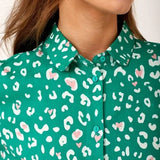 Blusa Emilia Green Leopard Love Hearts - ECRU